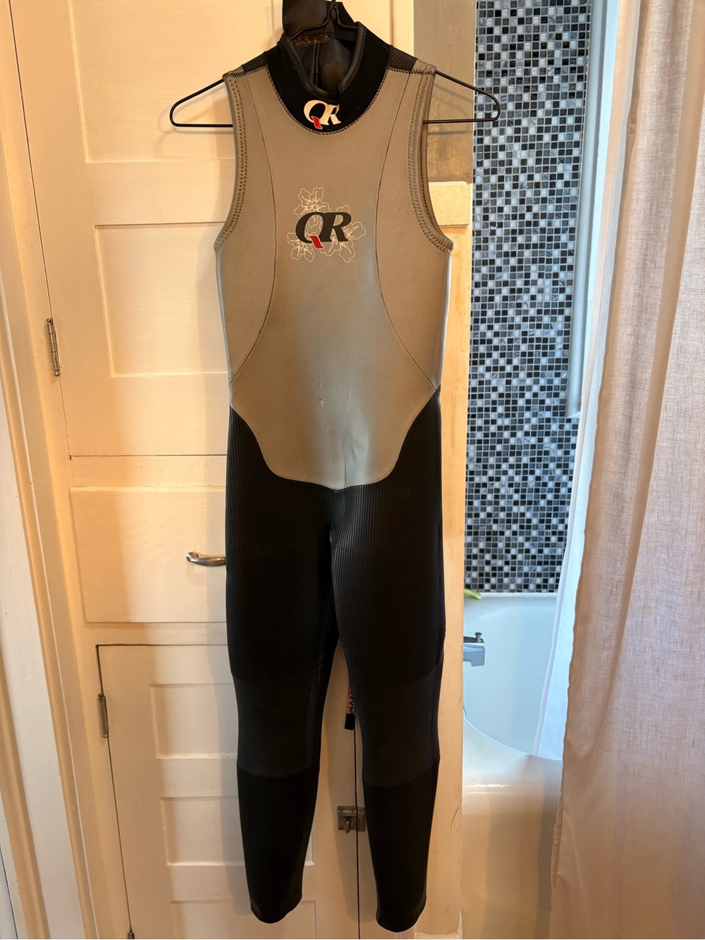 Sleeveless Women's Neoprene Bodysuit in Gray and Black